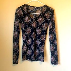 BKE lace floral long sleeve size small